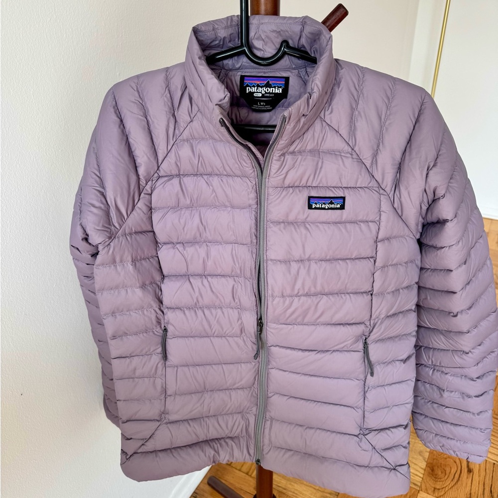 Patagonia Women’s Down Sweater Lightweight Quilted Jacket - Lavender - Picture 5 of 8